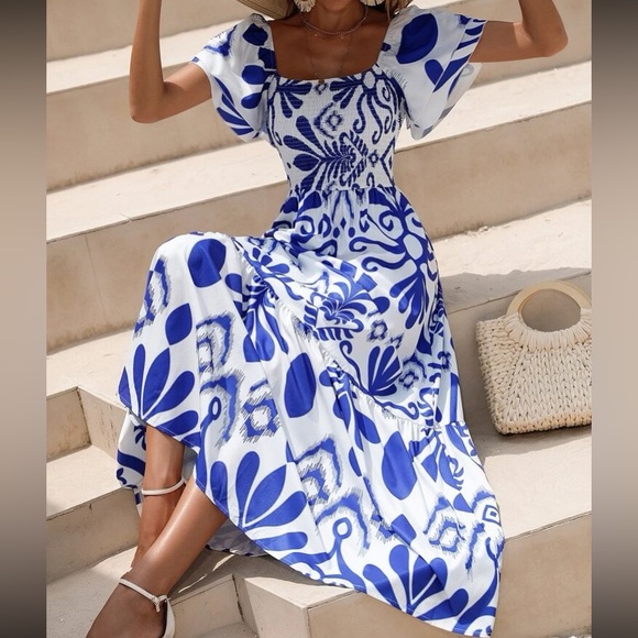 Dresses & Skirts - Boho Allover print shirred ruffle hem maxi dress